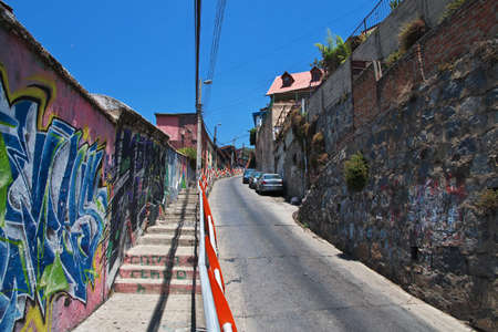 Valparaiso, Chile - 30 Dec 2019: The vintage street with art in Valparaiso, Pacific coast, Chileのeditorial素材