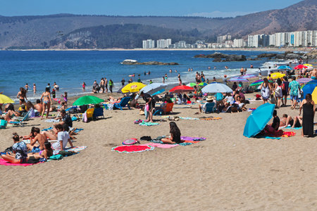 Papudo, Chile - 31 Dec 2019: The beach in Papudo village, Pacific coast, Chileのeditorial素材