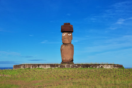 Rapa Nui. The statue Moai in Ahu Tahai on Easter Island, Chileのeditorial素材