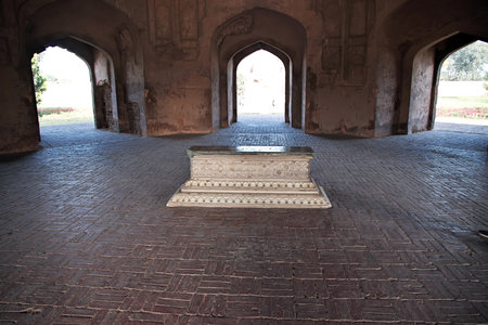 Lahore, Pakistan - March 27, 2021: Tomb of Jahangir close Lahore, Punjab province, Pakistanのeditorial素材