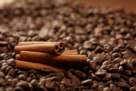 coffee beans and cinnamonの写真素材