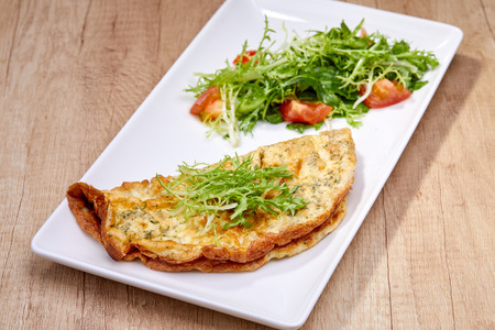 omelette with saladの写真素材