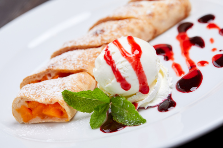 strudel with ice creamの写真素材