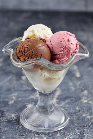 ice cream balls in the bowlの写真素材