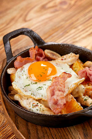 Add to Likebox English breakfast with bacon, sausage, fried eggの写真素材