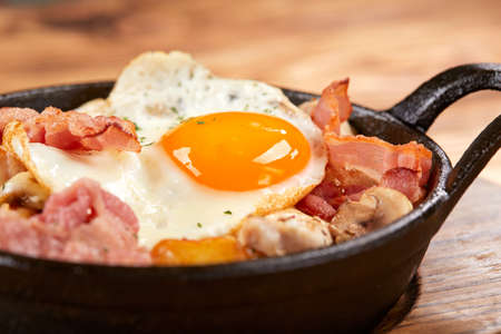Add to Likebox English breakfast with bacon, sausage, fried eggの写真素材