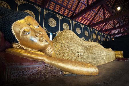 Reclining Buddha at Wat Chedi Luang in Chiang Mai, Thailandのeditorial素材