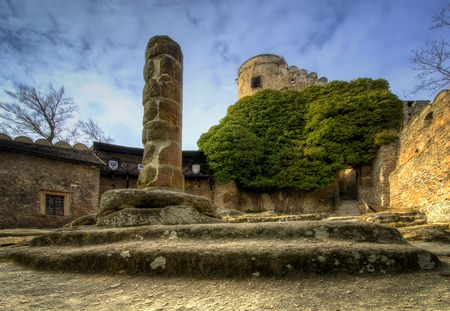 Courtyard inside the walls of Chojnik Castle, Polandの写真素材