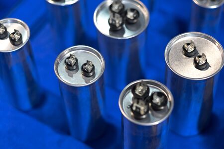 Aluminium can type Film Capacitors