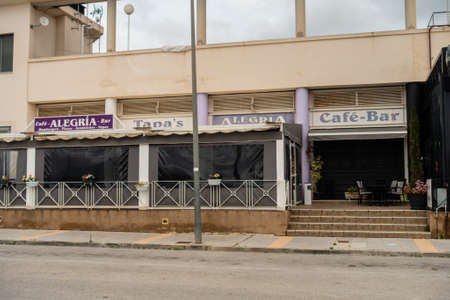 Torrevieja, Valenciana, Spain - Apr 17 2020 : bar, shop or restaurant closed for business during covid-19 pandemicのeditorial素材