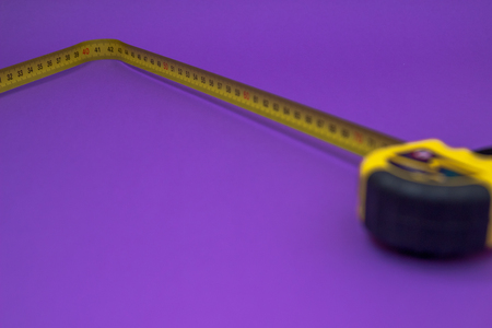 Roulette construction curve yellow on purple background