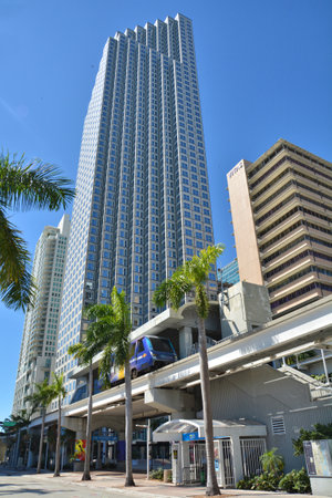 MIAMI, USA - MARCH 19, 2017 : Metromover train in Downtown Miami. Metromover is a free automatic transport system in Miamiのeditorial素材