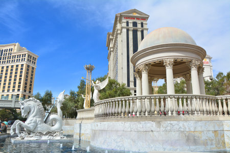 LAS VEGAS, USA - MARCH 21, 2018 : View on fountain and Caesars Palace Hotel and Casino from Las Vegas Boulevard - The Strip.のeditorial素材