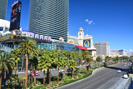 LAS VEGAS, USA - MARCH 23, 2018 : Daylight view on Las Vegas Boulevard - The Strip.のeditorial素材