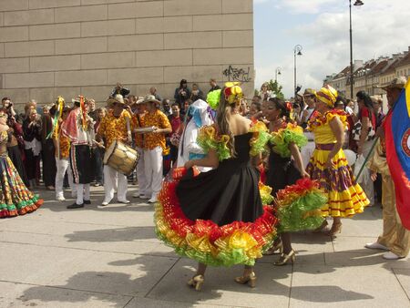 warsaw, june 19 2010, carnaval de barranquilla parade warsaw krakowskie przedmiescieのeditorial素材