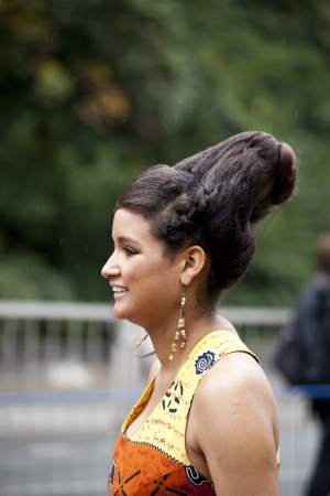 Warsaw, august 26, 2012,-Carnival dancers and musicians on Warsaw Multicultural Street Paradeのeditorial素材