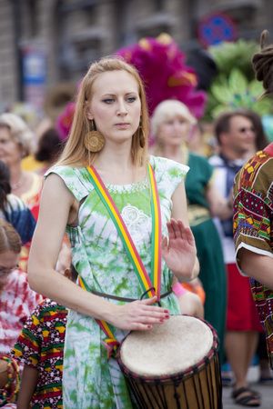 WARSAW, POLAND, August 31: Unidentified Carnival musician on the parade on Warsaw Multicultural Street Party on August 31, 2014 in Warsaw, Poland.のeditorial素材