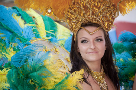 WARSAW, POLAND, AUGUST 30: Unidentified Carnival dancer on the parade on Warsaw Multicultural Street Parade on August 30, 2015 in Warsaw, Poland.のeditorial素材
