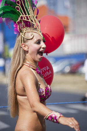 WARSAW, POLAND, AUGUST 30: Unidentified Carnival dancer on the parade on Warsaw Multicultural Street Parade on August 30, 2015 in Warsaw, Poland.のeditorial素材