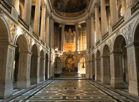 Versailles, France - August 2014 : View of the altar from the entry of the Royal Chapel in Versailles Palace ( Chateau de Versailles ).のeditorial素材