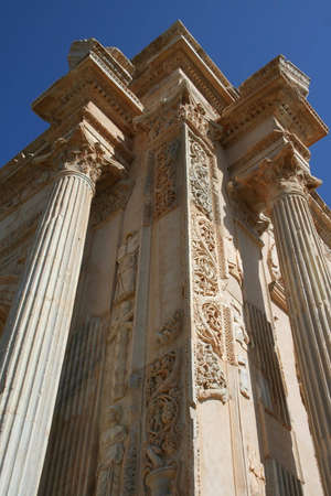  Triumphal Arch to commemorate Septimus Severis at the roman ruins of Leptis Magna in Libyaの写真素材