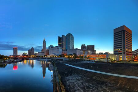 Scioto River and Columbus Ohio skyline at John W. Galbreath Bicentennial Park at dawnのeditorial素材