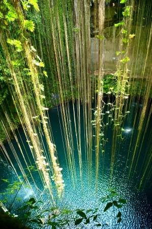 Ik-Kil Cenote, Chichen Itza, Mexico の写真素材