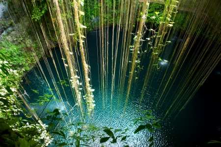 Ik-Kil Cenote, Chichen Itza, Mexico の写真素材