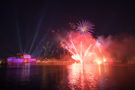 Fireworks over Grand Harbor during The Pagent of the Seas, June 2016.のeditorial素材