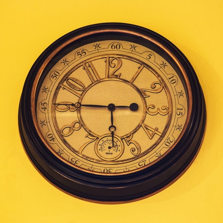 classic clock with moving pointer