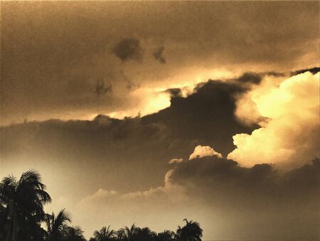 The cloudy skyの素材
