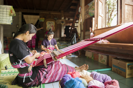 Farm Women Group Association, Mae Sot, Tak, Thailand February,22 2013 : Farm Women Group Association are weaving.のeditorial素材
