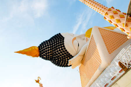 Reclining Buddha in buddhist templeの写真素材