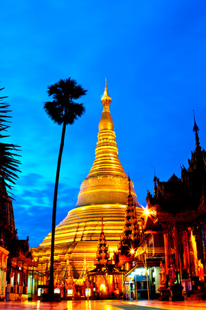 Shwedagon pagoda in Yangon ,Myanmarのeditorial素材