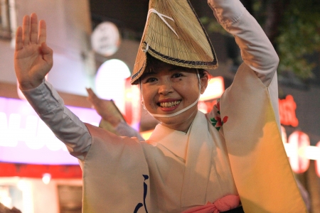 Japanese woman dancing in Kagurasaka festival 23July Tokyoのeditorial素材