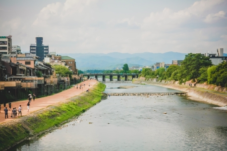 Kamo river in the center of Kyotoのeditorial素材
