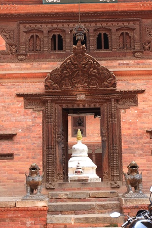 white pagoda inside the doorの写真素材