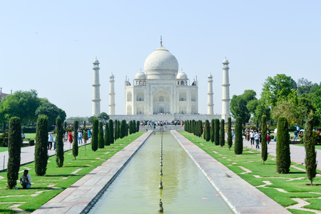 Agra, India, Jan 2019: The Taj Mahal, "Crown of the Palaces", "jewel of Muslim art" in evening Sunlight reflection. Its a mausoleum of Mughal emperor Shah Jahan, built for favourite wife Mumtaz Mahalのeditorial素材