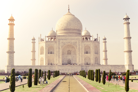 Agra, India, Jan 2019: The Taj Mahal, "Crown of the Palaces", "jewel of Muslim art" in evening Sunlight reflection. Its a mausoleum of Mughal emperor Shah Jahan, built for favourite wife Mumtaz Mahalのeditorial素材