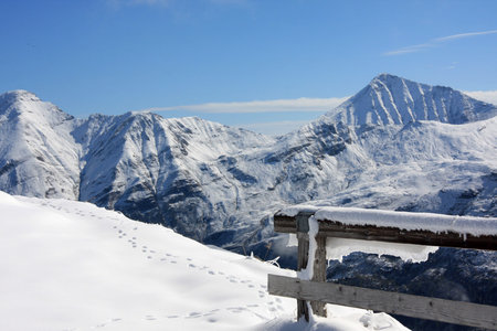 Above the clouds in the Austrain Mountainsの写真素材