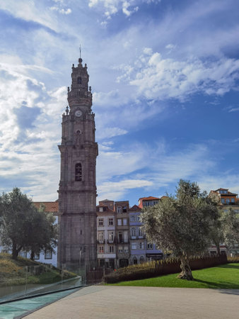 historic capital, temple, buildings, attractions, transport, trams,の写真素材