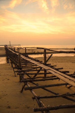 Bridge to the beach in the evening の写真素材