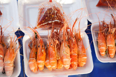 steamed shrimp with sauce at marketの写真素材