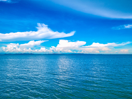 Amazing Idyllic ocean and Cloudy sky with endless horizon in vacation time,Holiday,Summer conceptの写真素材