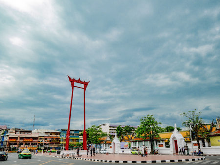 Bangkok/Thailand - June 17 2018 : Giant swing(Sao Ching Cha) in front of Suthat temple with cloudy sky in Bangkok city thailand, Landmark of Bangkokのeditorial素材
