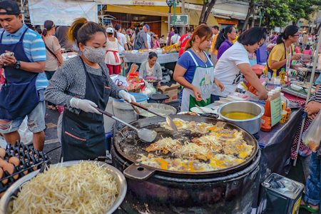 Bangkok/Thailand - 1 January 2016: Street Food Chef Cooking Thailand Street Food 'hoi top" or Crispy Mussel and Beansprout Pancake in english nameのeditorial素材