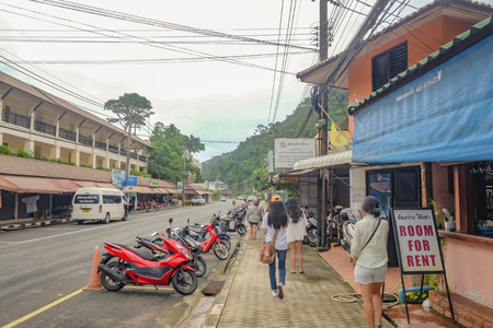 Trat/Thailand - 28 May 2017:Unacquainted Thai People or tourist Walking on the Road in Koh chang island Trat Thailand.Thailand holiday on islandのeditorial素材