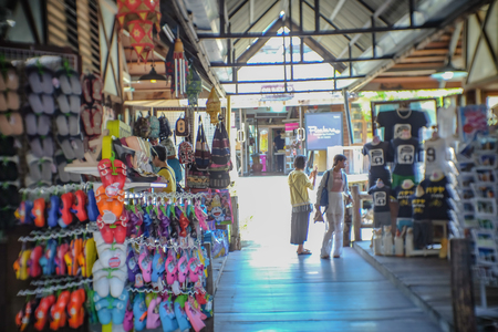 Chonburi, Thailand - June 17 2017 : Unacquainted Thai People Walking in Pattaya Floating Market. Chonburi Thailand Travel. Pattaya Floating Market is the Famous Floating Market near Pattaya and very Popularのeditorial素材
