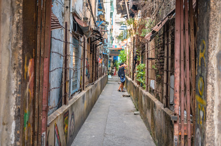 Bangkok/Thailand-19 Jan 2020:Old Alley building on talat noi.Talad Noi (Talat Noi), one of the oldest neighbourhoods in Bangkok, is filled with historic temples, charming shop housesのeditorial素材