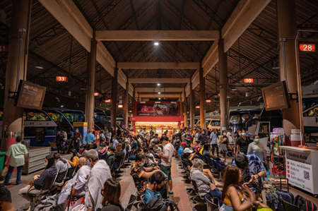Bangkok/Thailand- 22 oct 2020:Unacquainted People in Mochit Bus station bangkok Thailand in the long weekend.Mochit bus station the important transporation Center in Thailand.のeditorial素材